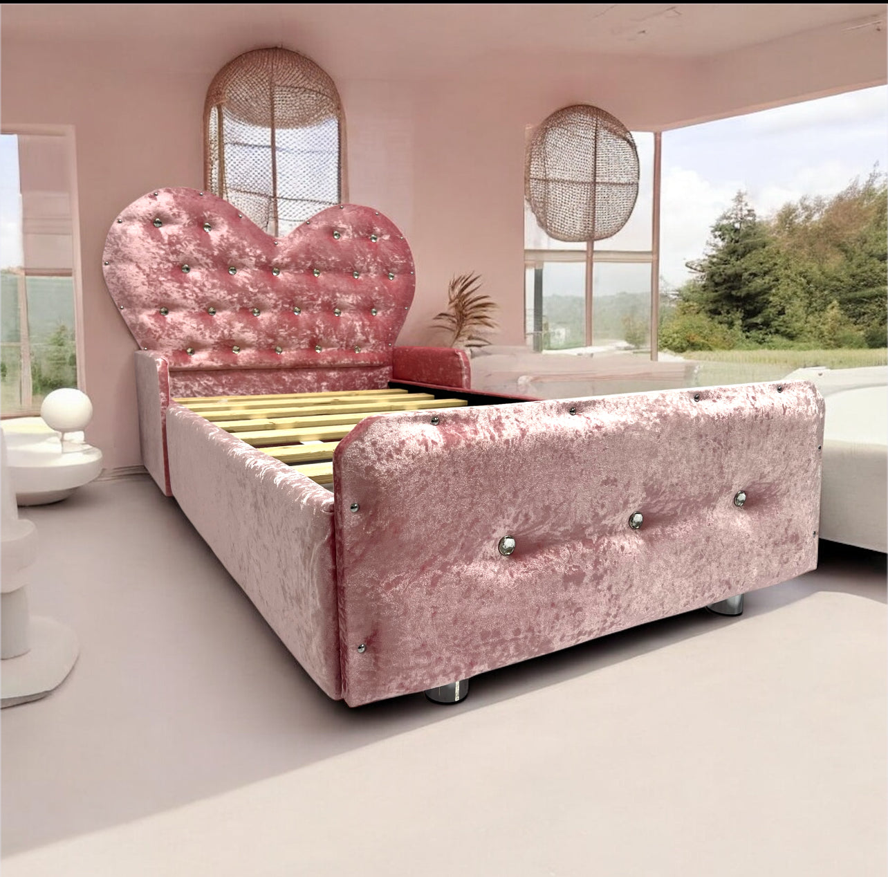 Heart Shaped Toddler/Kids Bed with Mattress
