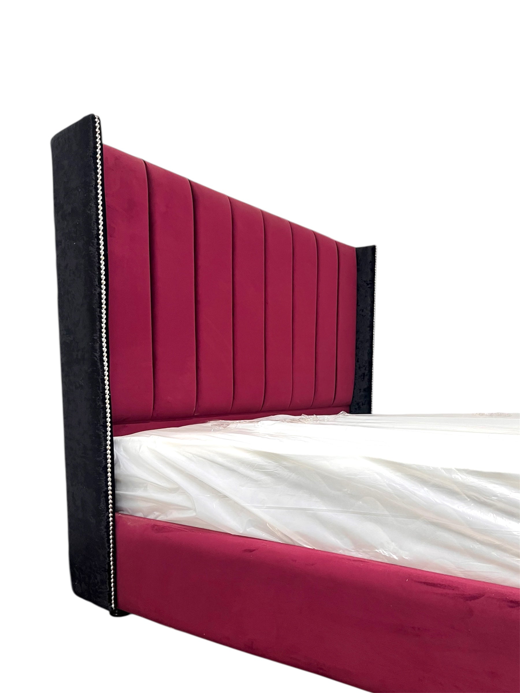 Mylo Upholstered Wingback Bed Frame (4’6–Double Bed)