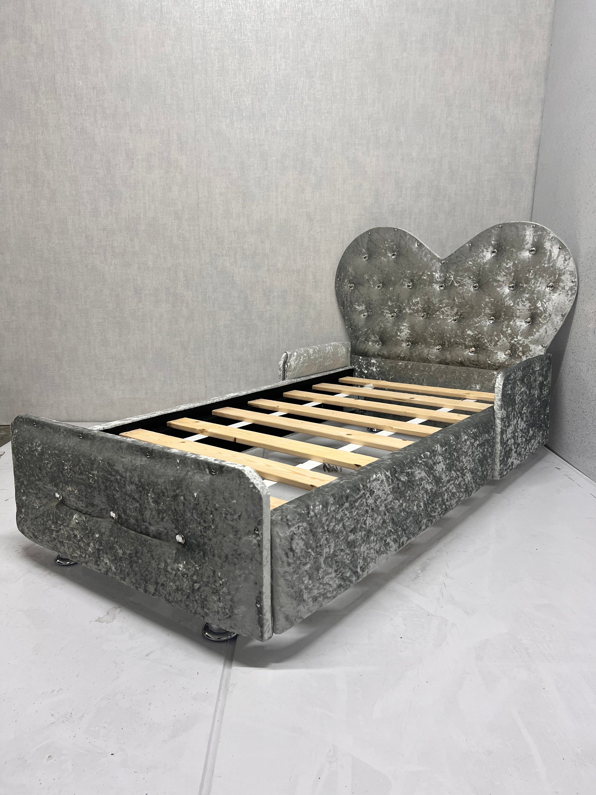 Heart Shaped Toddler/Kids Bed with Mattress in Silver (offer only)