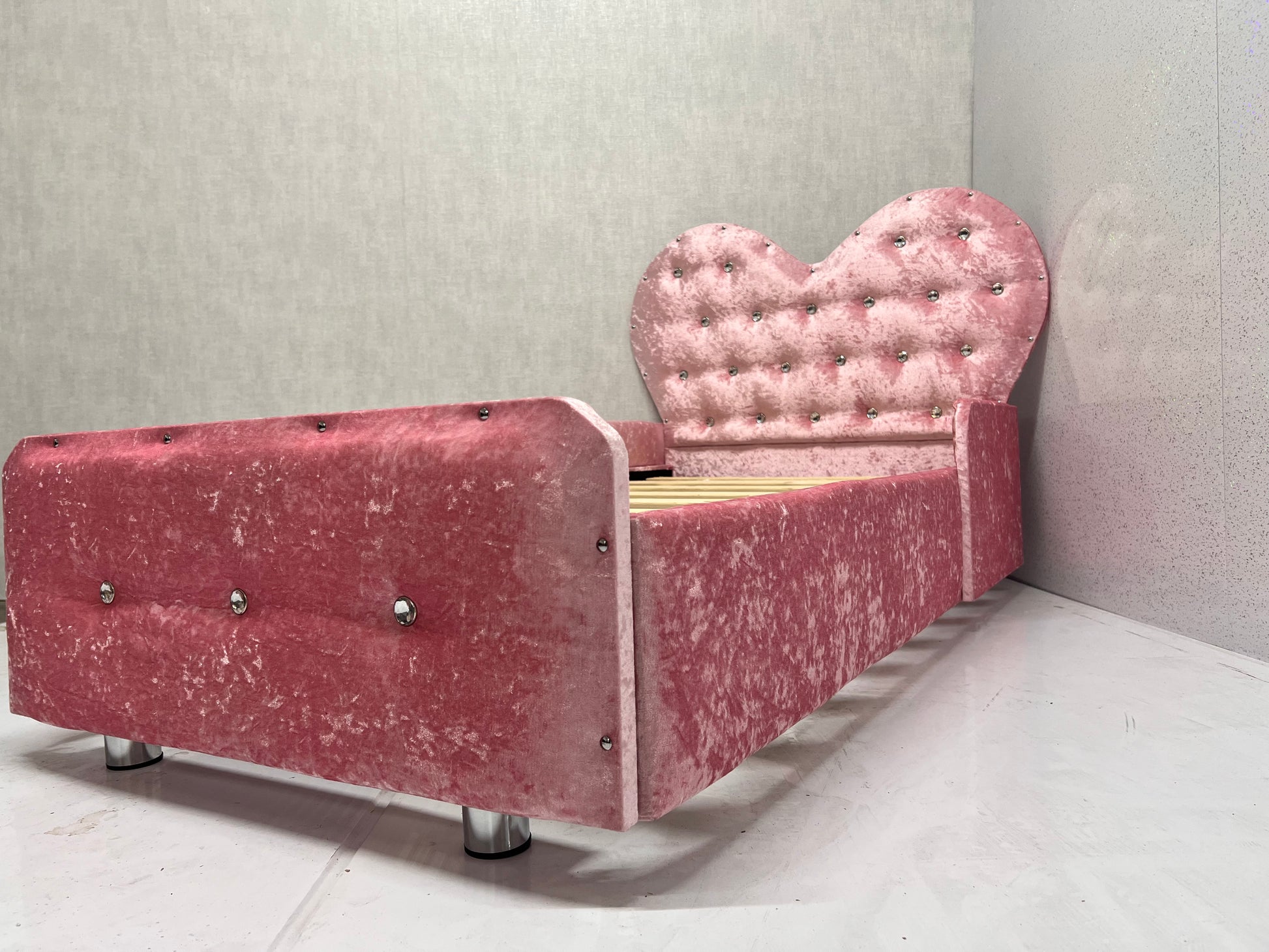 Heart Shaped Toddler/Kids Bed with Mattress
