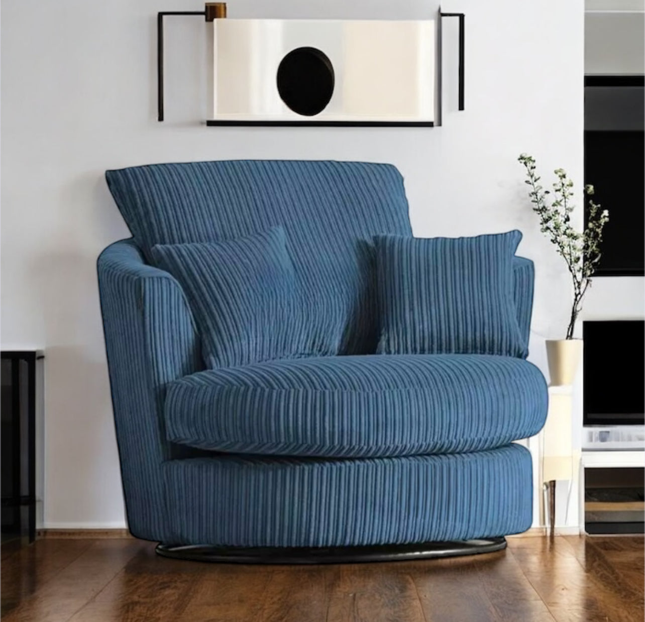 Michigan Cuddle Swivel Chair