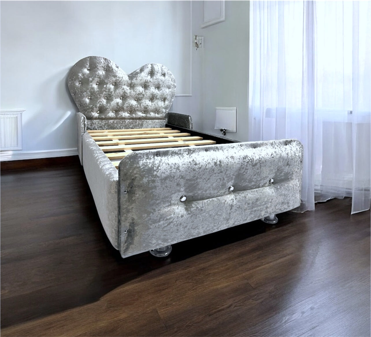 Heart Shaped Toddler/Kids Bed with Mattress in Silver (offer only)
