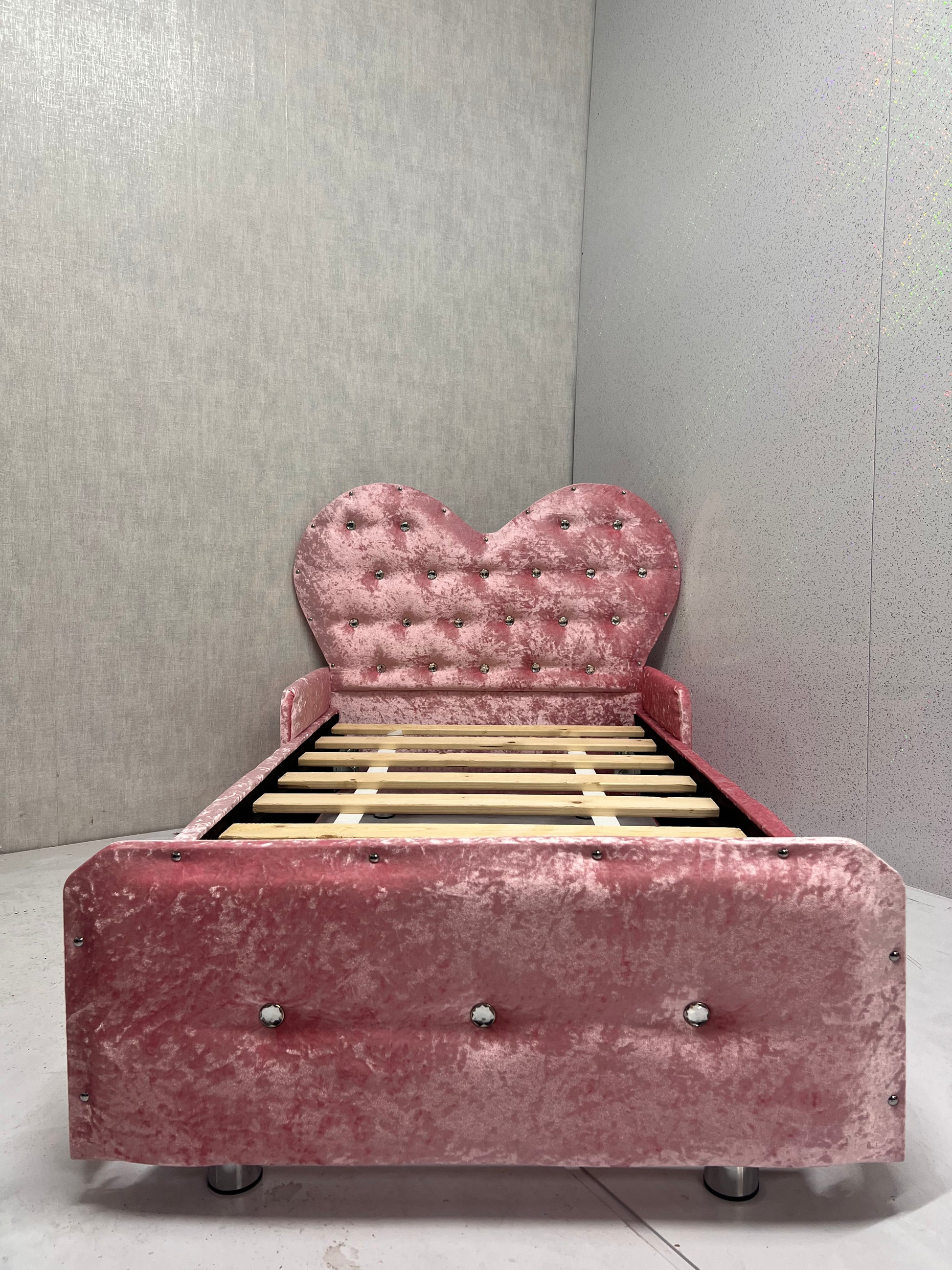 Heart Shaped Toddler/Kids Bed with Mattress